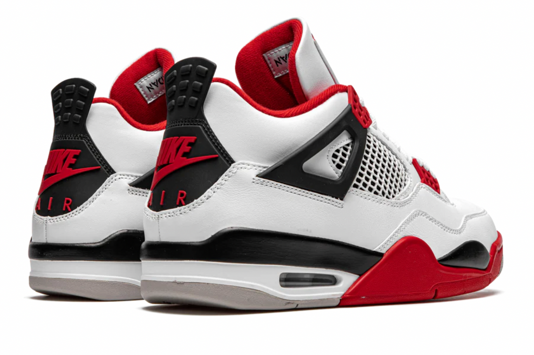 Air Jordan Retro 4 "Fire Red"