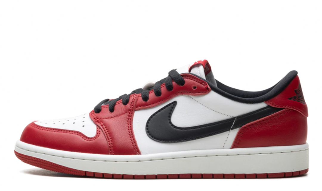 Air Jordan 1 Low “Chicago”