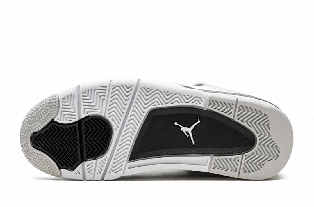 Air Jordan 4 Retro “Military Black”