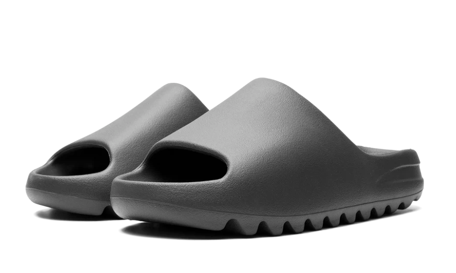 Yeezy Slide “Dark Onyx”
