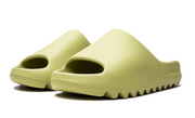 Yeezy Slide “Resin”
