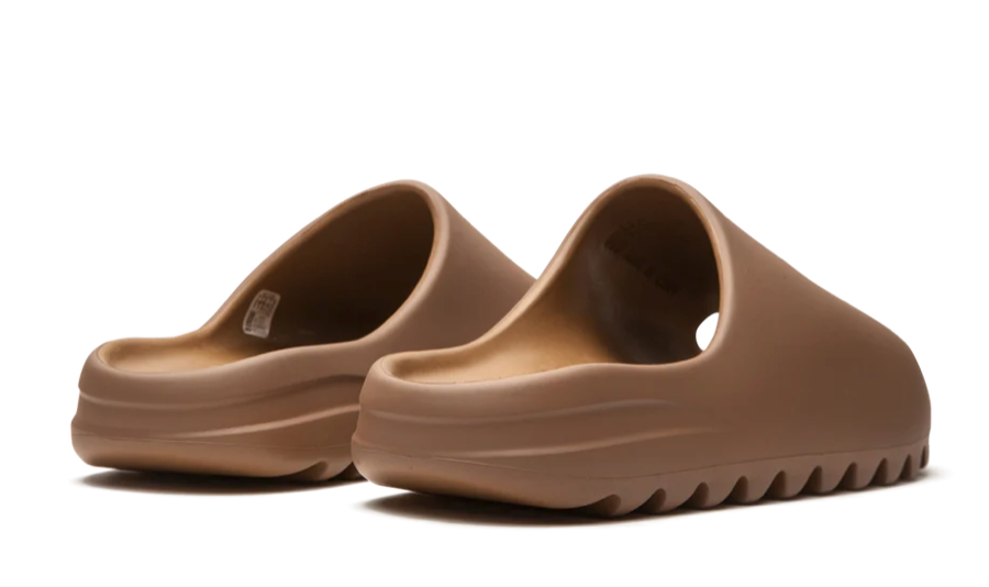 Yeezy Slide “Core”
