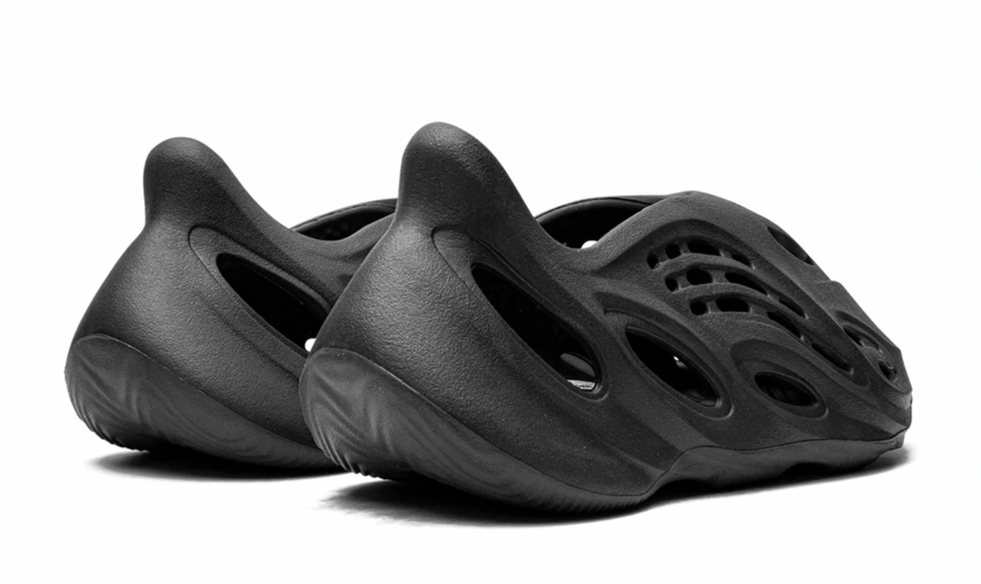 Yeezy Foam Runner “Onyx”