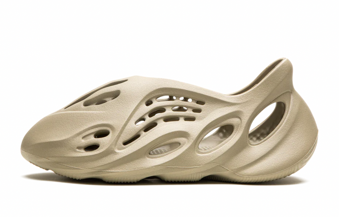 Yeezy Foam Runner “Stone Salt”