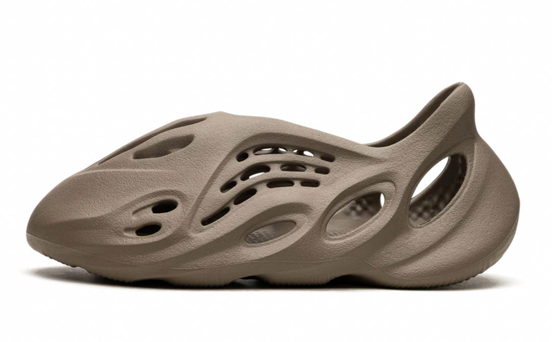 Yeezy Foam Runner “Stone Taupe”