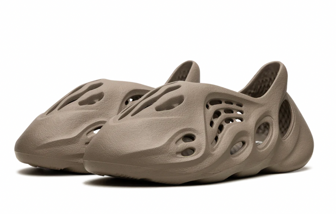 Yeezy Foam Runner “Stone Taupe”