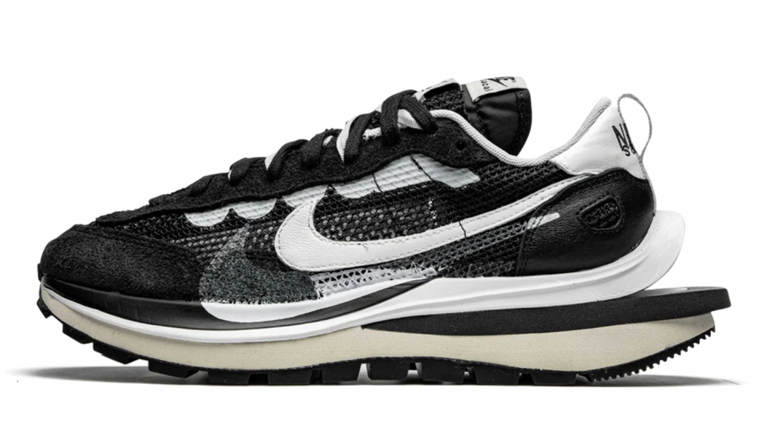 Nike Vaporwaffle Sacai "Black White"